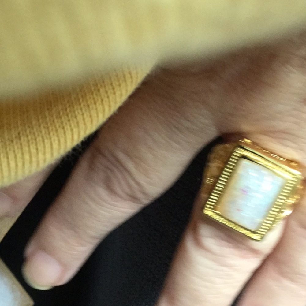 6 kt, opal ring